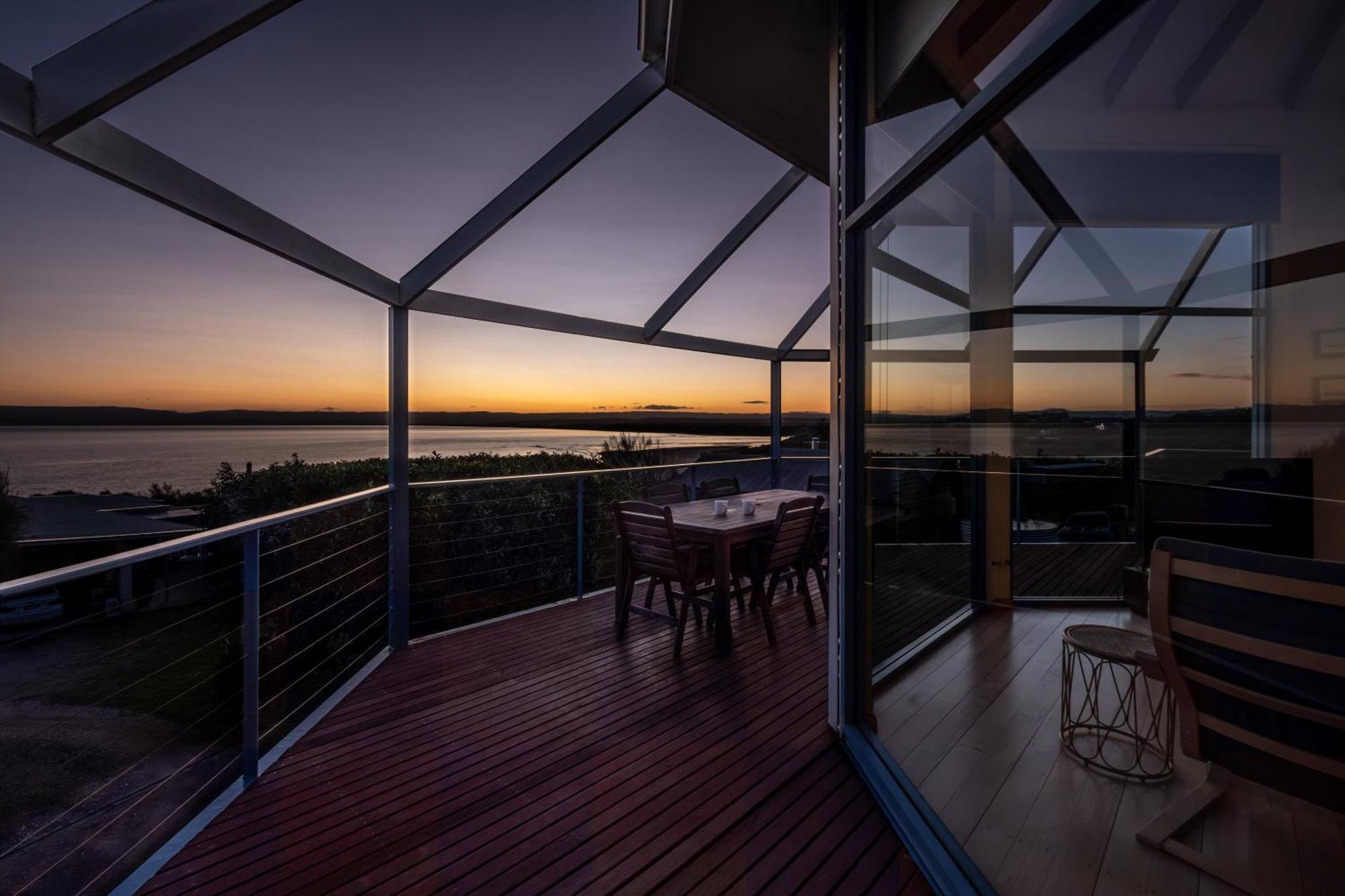 Waterline Holiday Home Coles Bay Exterior foto