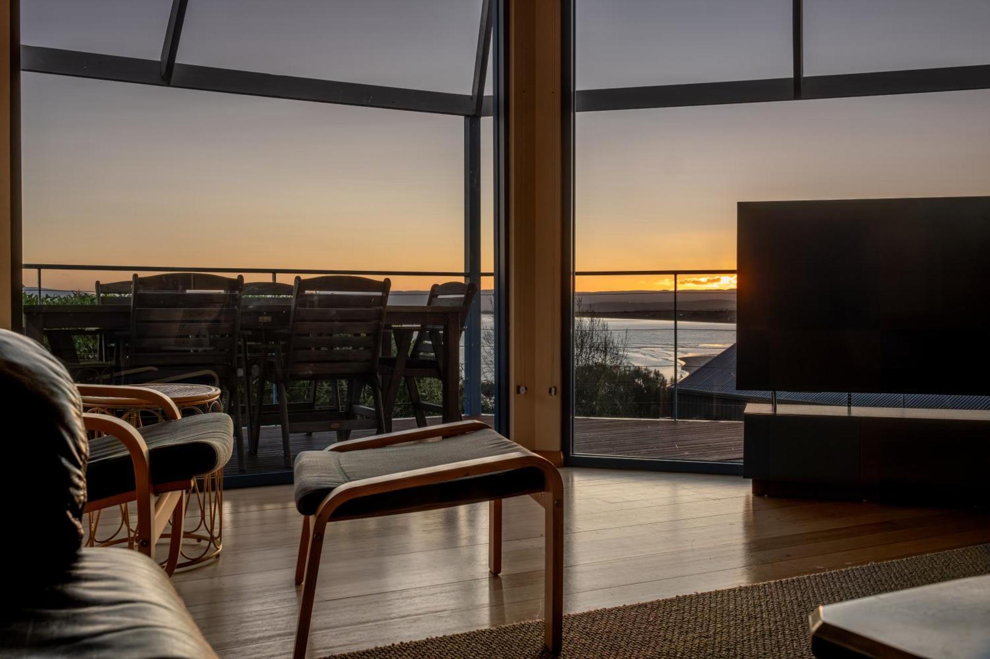 Waterline Holiday Home Coles Bay Exterior foto