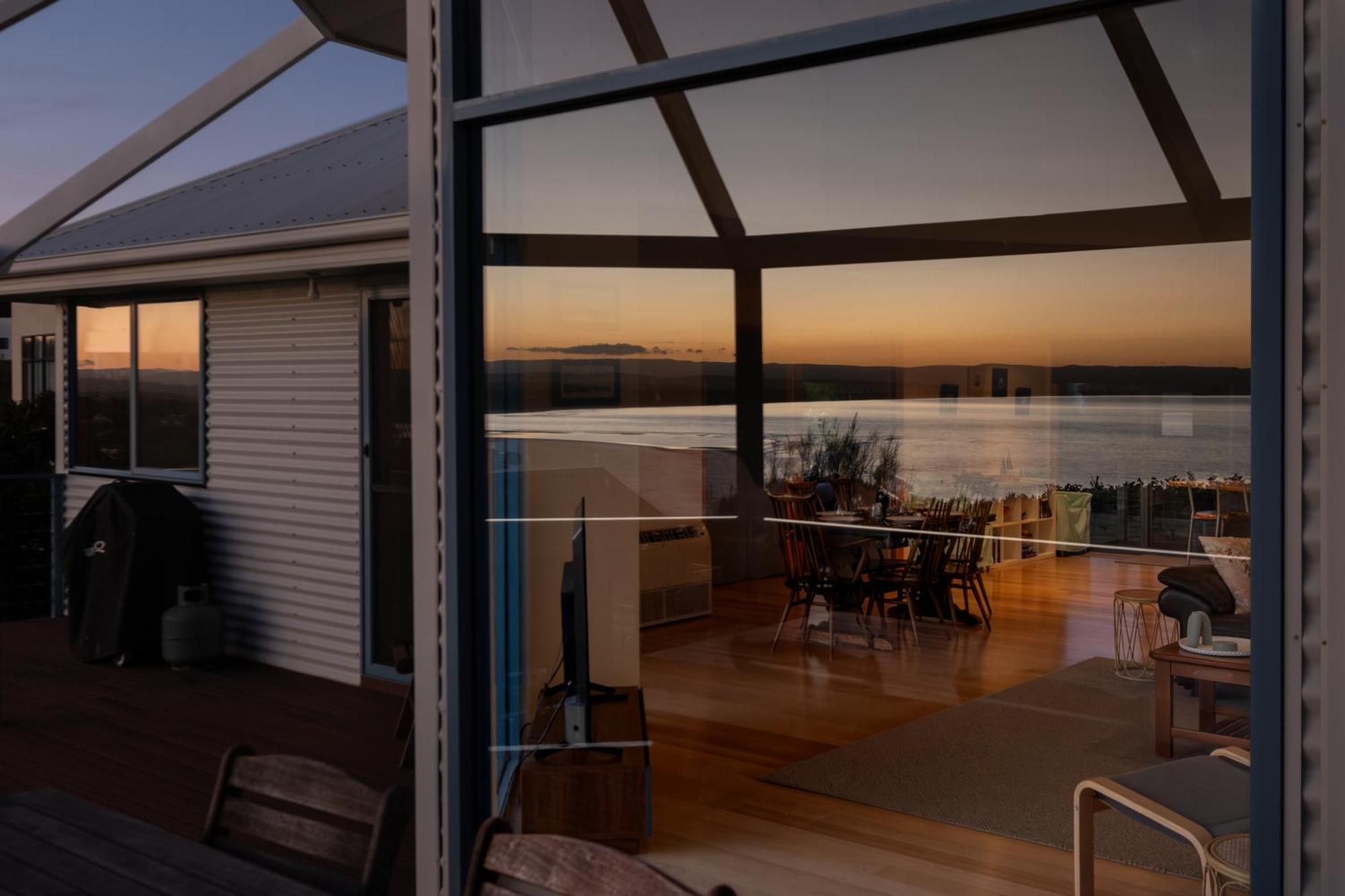 Waterline Holiday Home Coles Bay Exterior foto