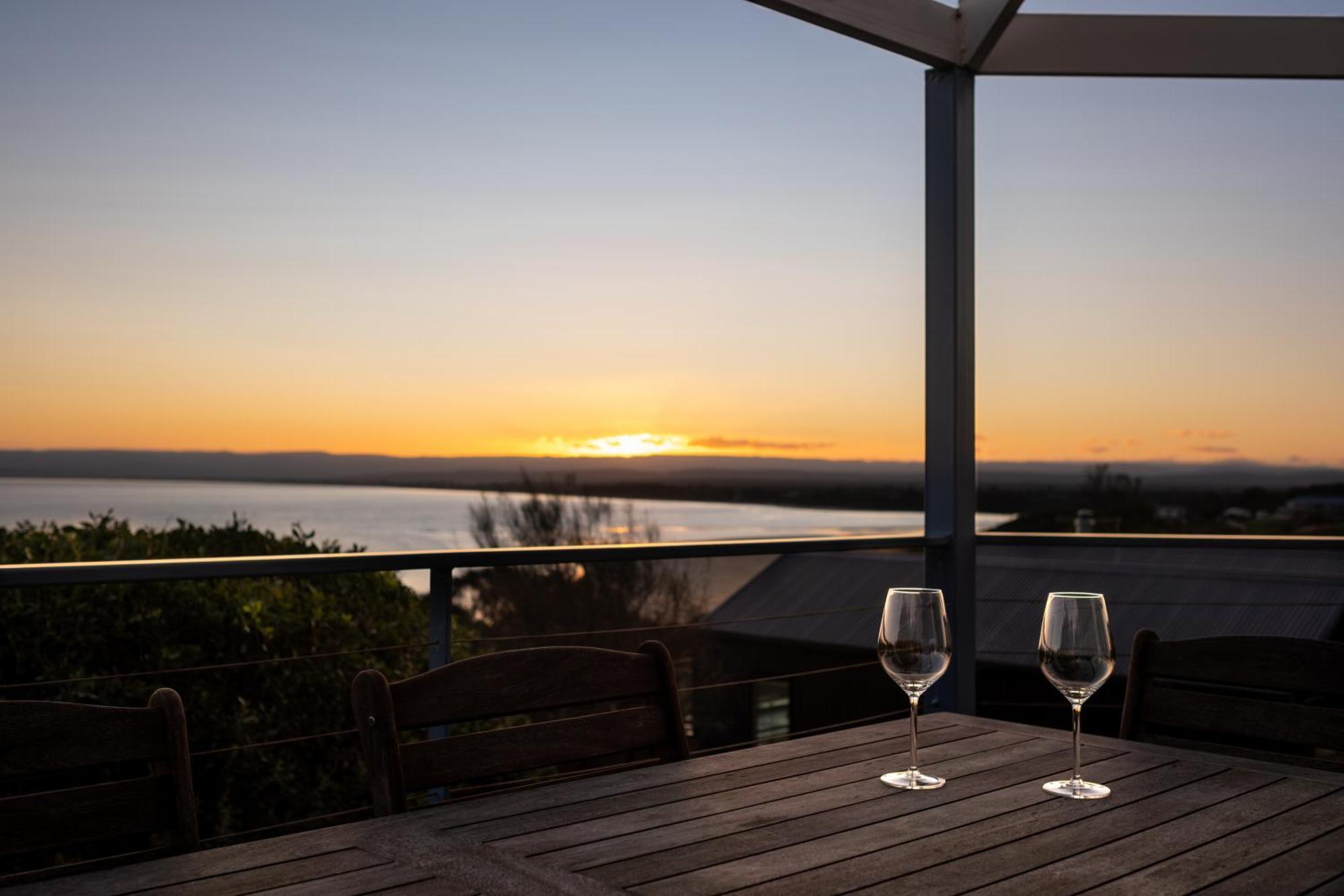 Waterline Holiday Home Coles Bay Exterior foto
